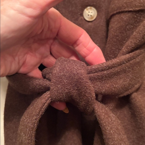 Elegant Brown Belted Utility Jacket - Picture 5 of 10